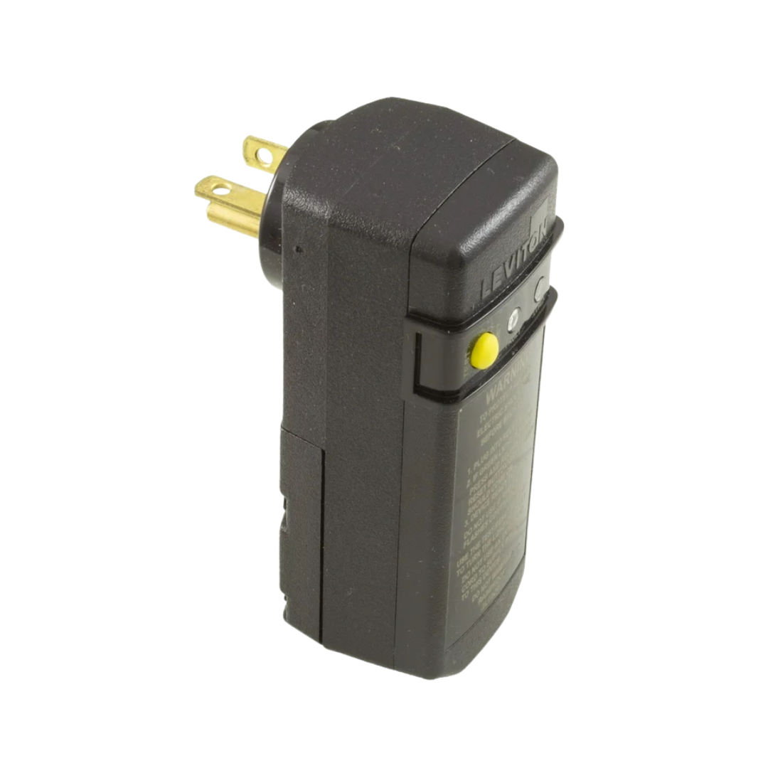 Leviton GSRA1-081-000 Self-Test GFCI Right-Angle Plug